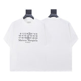 High-quality, in-stock men's short-sleeve t-shirt made from 100% cotton double yarn