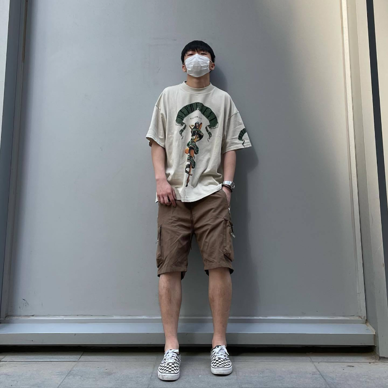 Present T Shirt Vintage Distressed Python Printed Loose Hole Knife Cut T-shirt