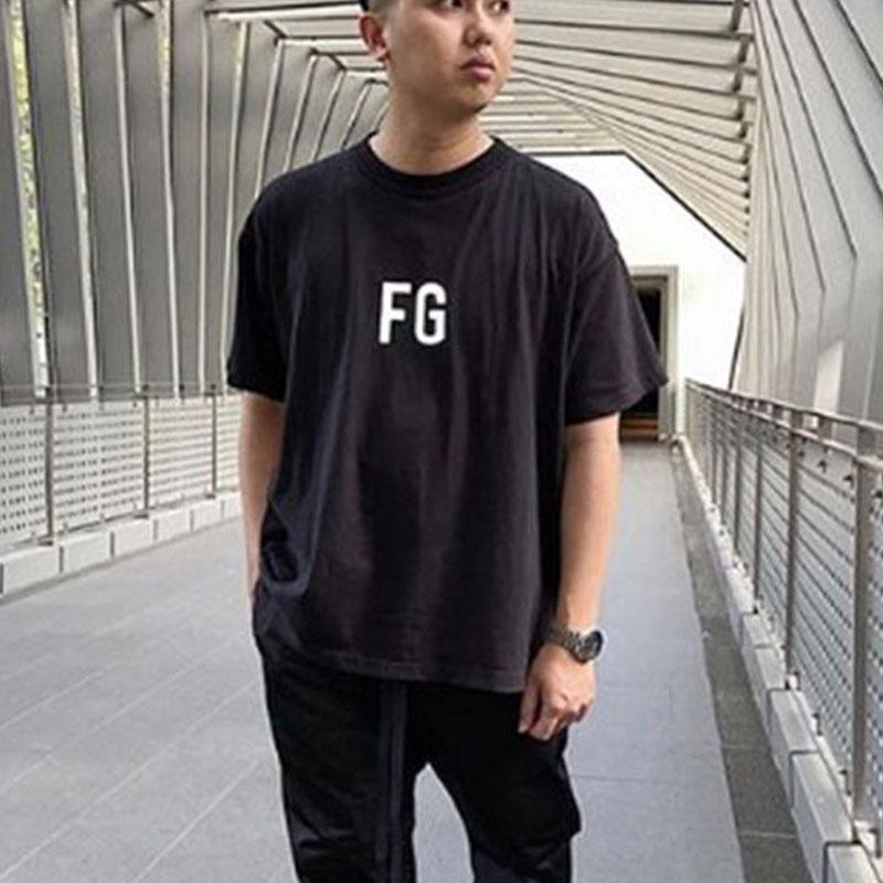 Fog T Shirt Tshirt Short Sleeve FG Men and Women Same Hip Hop Loose Tshirt plus Size Retro Sports Fear Of God essential
