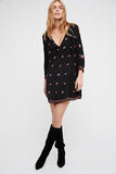 Embroidered Flower V-neck Three-Quarter Sleeve Shirt Loose Dress