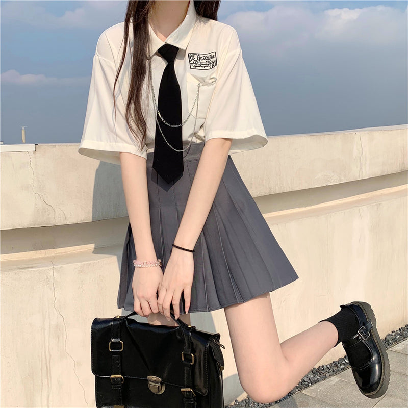 Gothic Lolita Harajuku Style Clothing College Style JK Short Sleeve White Shirt Gray Pleated Skirt Suit