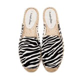 Cow Print Hey Dude Shoes Cows Pattern Slippers Straw Fisherman Shoes Breathable Beach Canvas Sewing Shoes