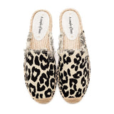 Cow Print Hey Dude Shoes Cows Pattern Slippers Straw Fisherman Shoes Breathable Beach Canvas Sewing Shoes