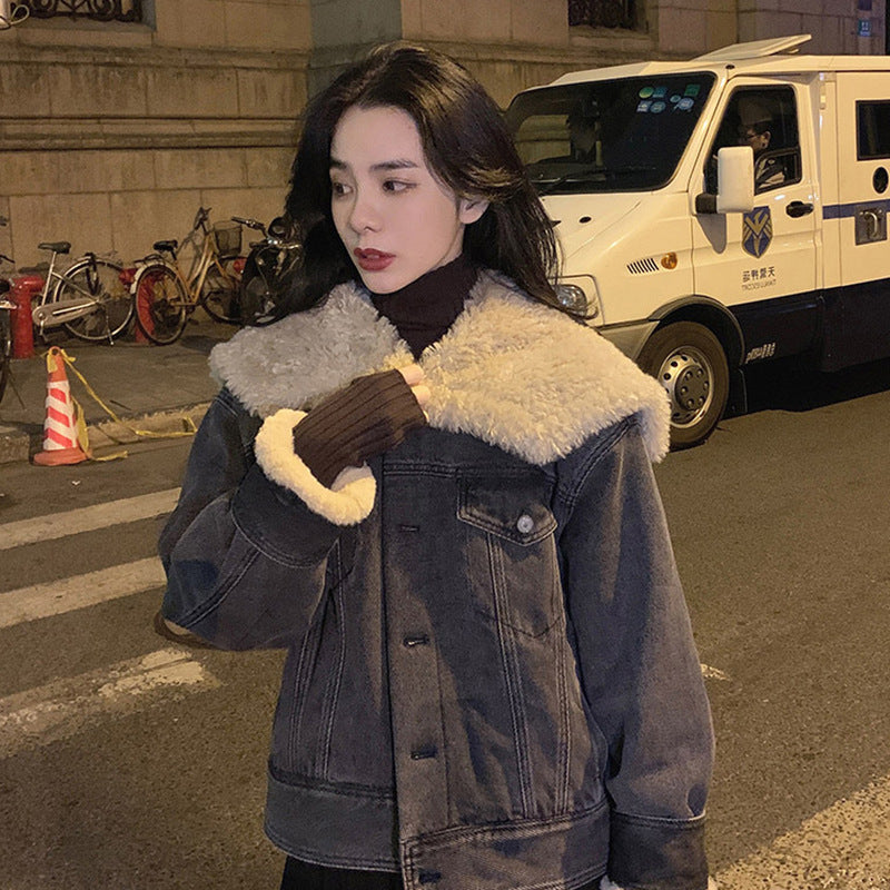 Beth Dutton Outfits Autumn and Winter Loose Vintage Navy Fur Collar Thickened Fleece-Lined Lamb Fur Denim Jacket for Women