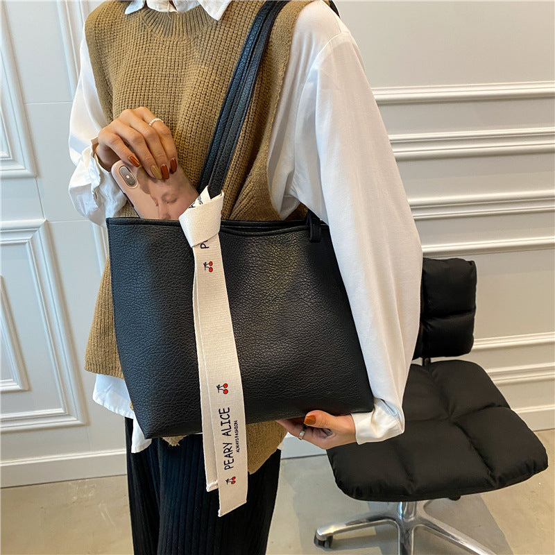 The Teacher Tote Retro Large Capacity Bag Women's Autumn Crossbody Commuter Bag Shoulder Tote Bag