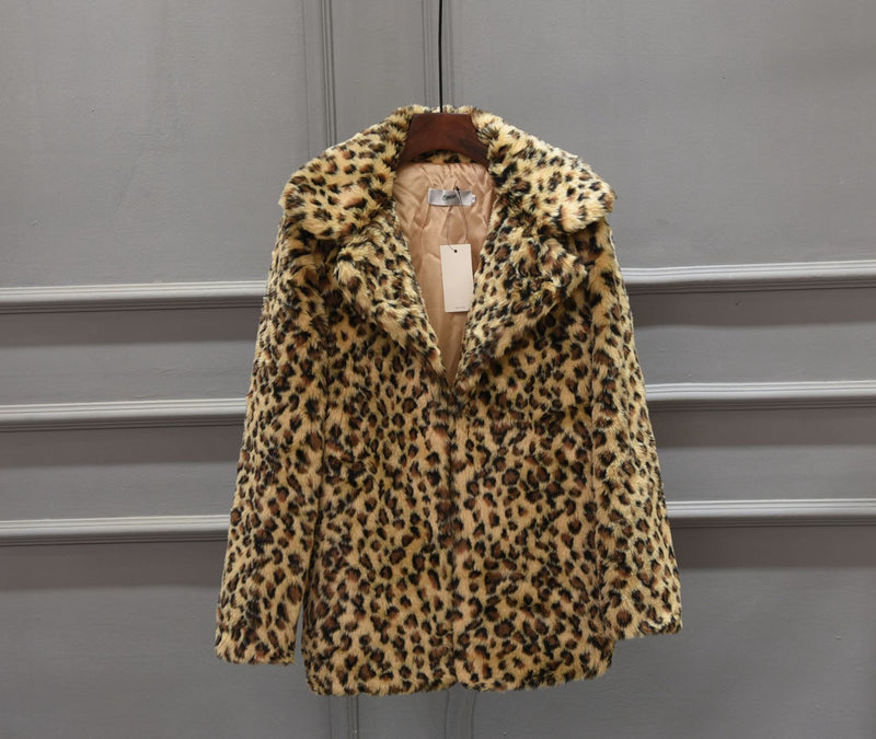 Dalmatian Coat Mid-Length Snow White Leopard Print